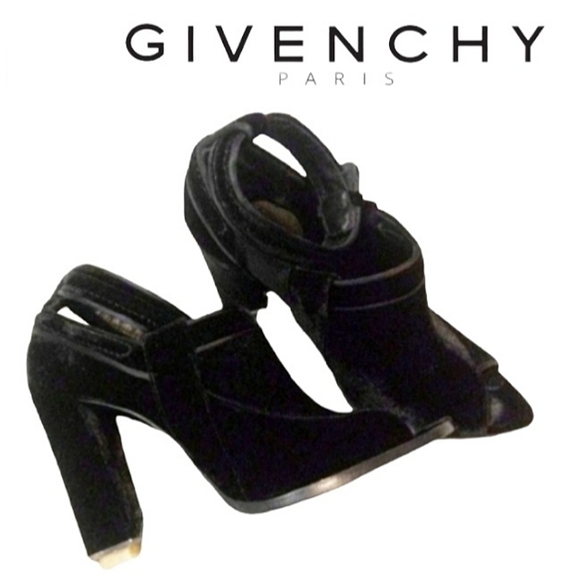 Givenchy boots - Picture 1 of 13